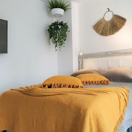 Dona Carlota Gardens, Sea Views, Pool, Restaurant Appartement Torremolinos Buitenkant foto