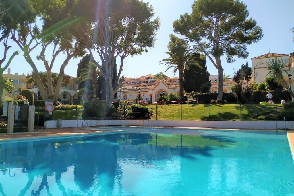Dona Carlota Gardens, Sea Views, Pool, Restaurant Appartement Torremolinos Buitenkant foto